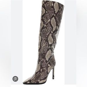 NWOT Steve Madden Knee High Snake Skin Stiletto Boot Womens 7.5